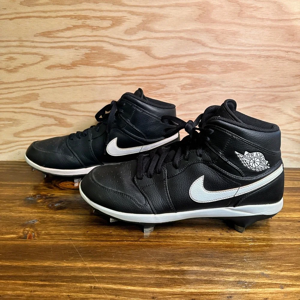Jordan 1 MCS Baseball Cleats Mens 11.5 Black White Metal Spikes AV5354-001